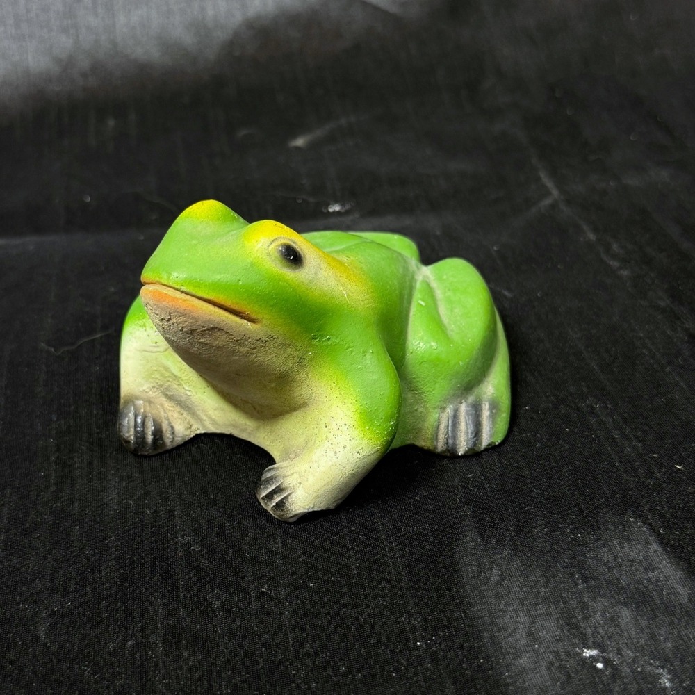 Vintage Chalkware Frog Figurine Green Yellow Hand Painted Toad Statue 4 Inch